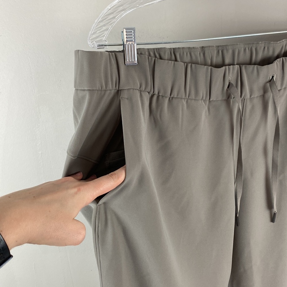 Lululemon Stretch High Rise Pant 7/8 Length Pockets Drawstring Grey Size 14 - Picture 4 of 16